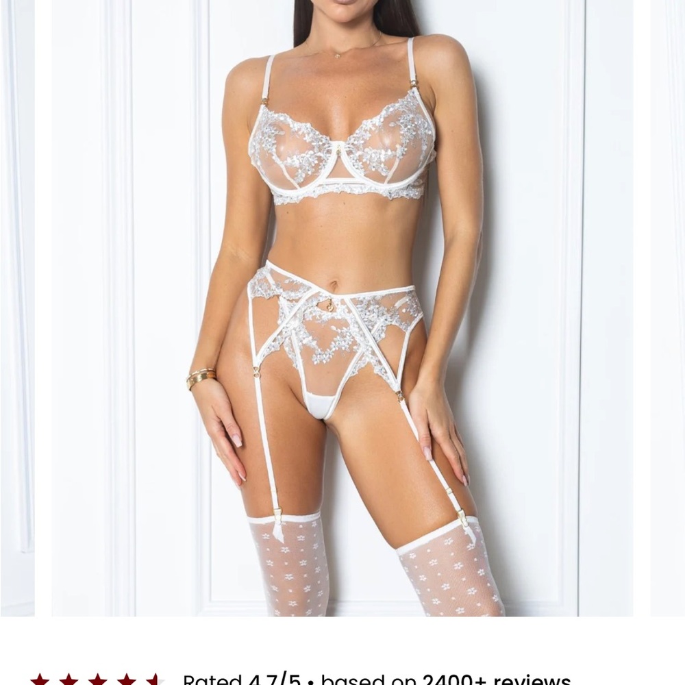 Elegant White Lace Lingerie Set